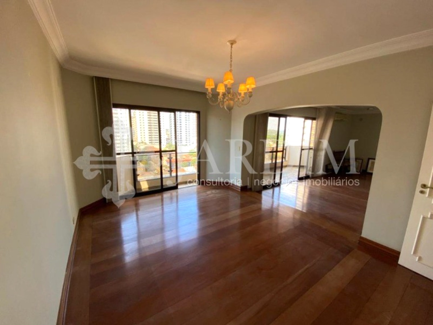 Apartamento, 3 quartos, 274 m² - Foto 1