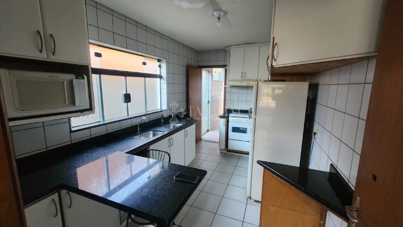 Sobrado à venda e aluguel com 3 quartos, 317m² - Foto 24