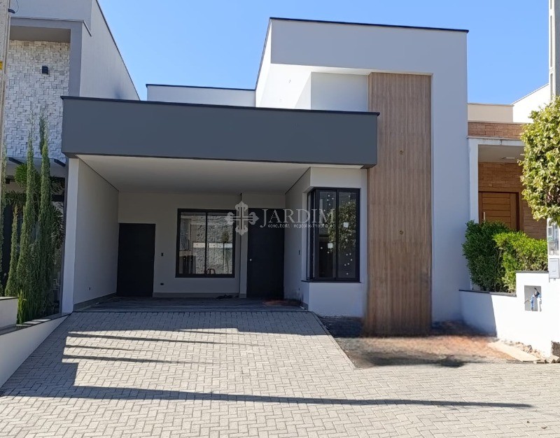 Casa de Condomínio à venda com 3 quartos, 200m² - Foto 1