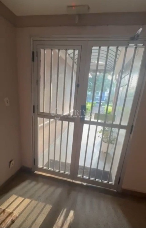 Apartamento à venda com 2 quartos, 56m² - Foto 3