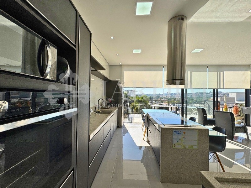 Casa de Condomínio à venda com 3 quartos, 256m² - Foto 1