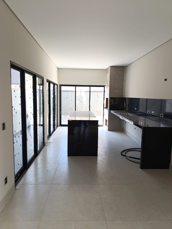 Casa de Condomínio à venda com 3 quartos, 200m² - Foto 11