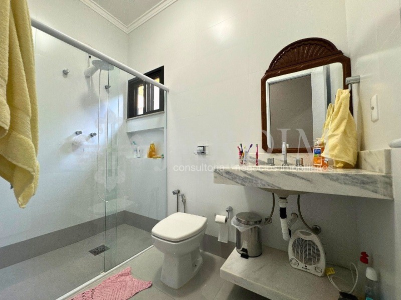 Casa de Condomínio à venda com 3 quartos, 256m² - Foto 13