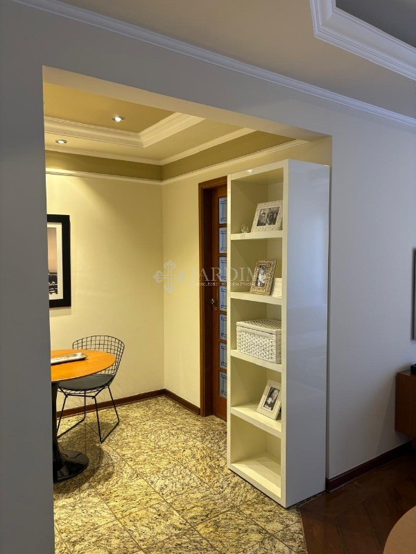 Apartamento à venda com 3 quartos, 74m² - Foto 4