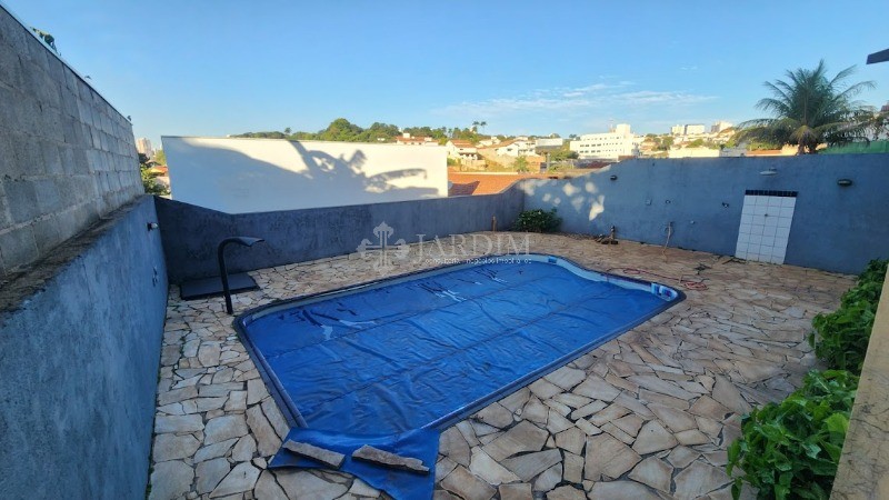 Sobrado à venda e aluguel com 3 quartos, 317m² - Foto 12