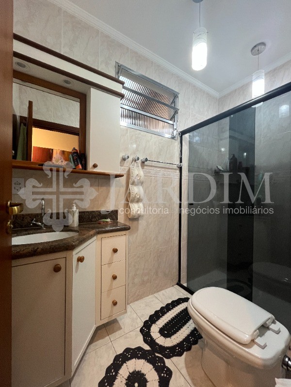 Casa à venda com 2 quartos, 255m² - Foto 9