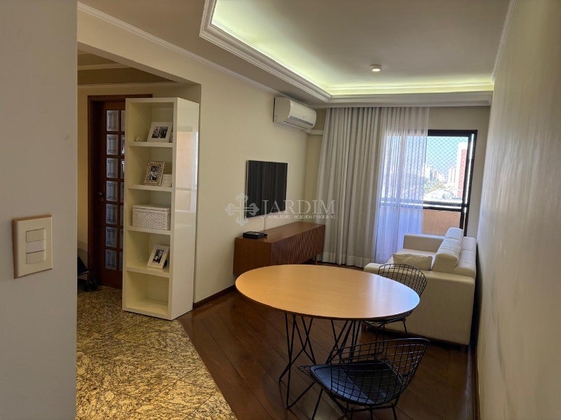 Apartamento à venda com 3 quartos, 74m² - Foto 1