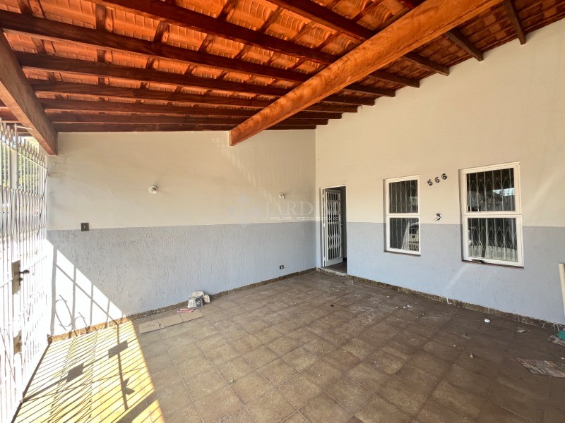 Casa para alugar com 2 quartos, 125m² - Foto 2