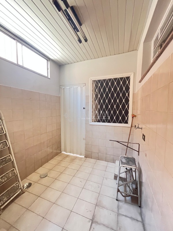 Casa para alugar com 2 quartos, 125m² - Foto 8