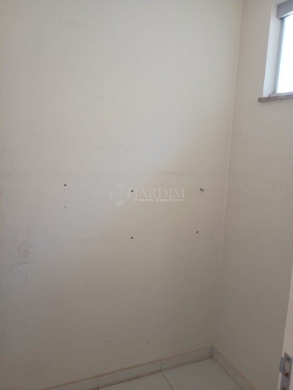 Casa à venda com 3 quartos, 200m² - Foto 38