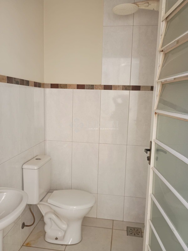 Casa à venda com 3 quartos, 200m² - Foto 37