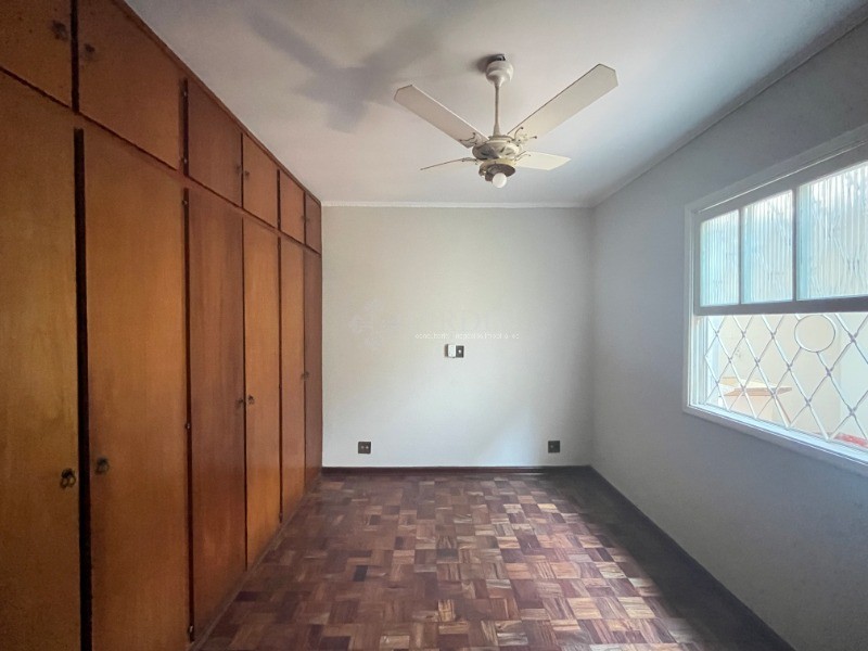 Casa para alugar com 2 quartos, 125m² - Foto 19
