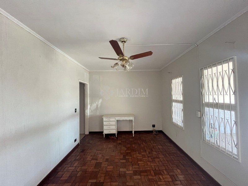 Casa para alugar com 2 quartos, 125m² - Foto 3