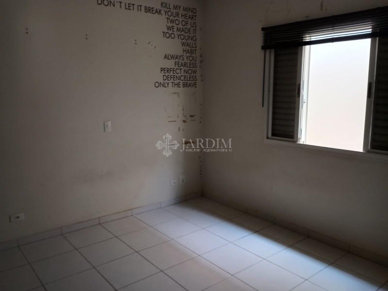 Casa à venda com 3 quartos, 200m² - Foto 12