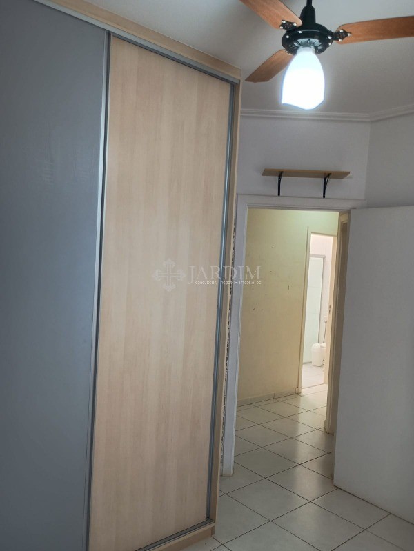 Casa à venda com 3 quartos, 200m² - Foto 18