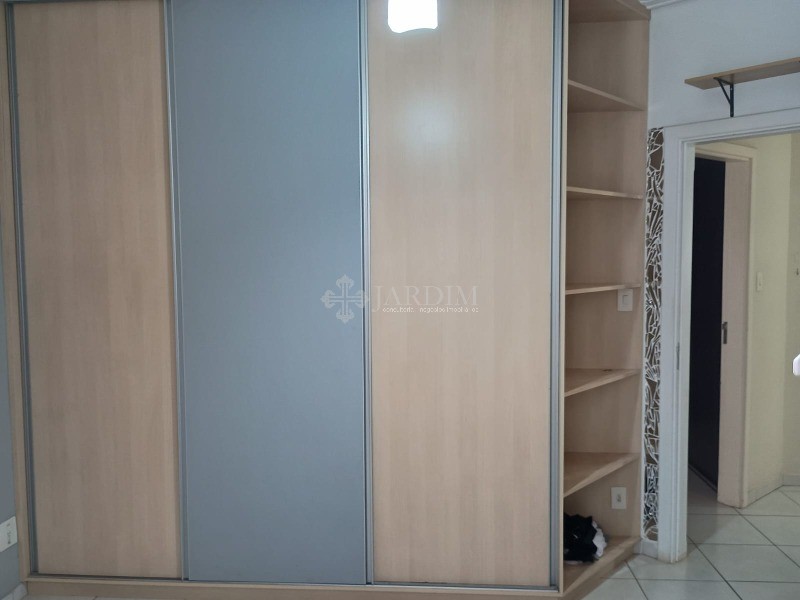 Casa à venda com 3 quartos, 200m² - Foto 17