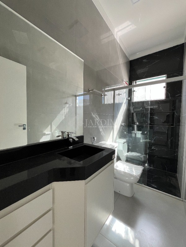 Casa de Condomínio à venda com 3 quartos, 245m² - Foto 18