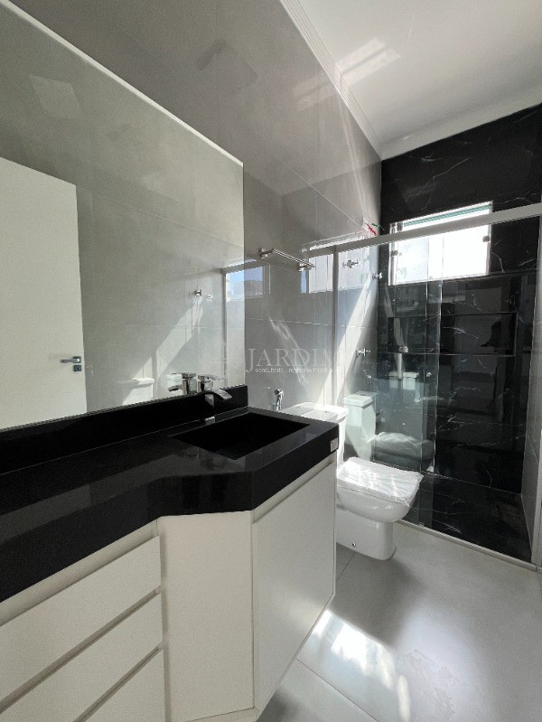 Casa de Condomínio à venda com 3 quartos, 245m² - Foto 19