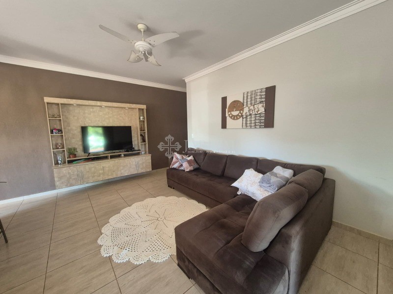 Chácara, 2 quartos, 1266 m² - Foto 11