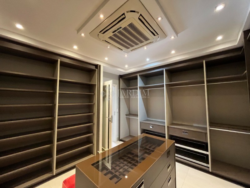 Apartamento, 3 quartos, 250 m² - Foto 23