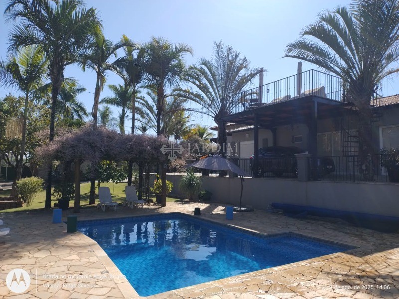 Chácara, 4 quartos, 1115 m² - Foto 1