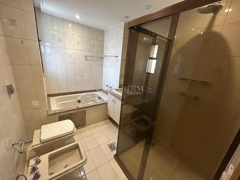 Apartamento, 4 quartos, 240 m² - Foto 13