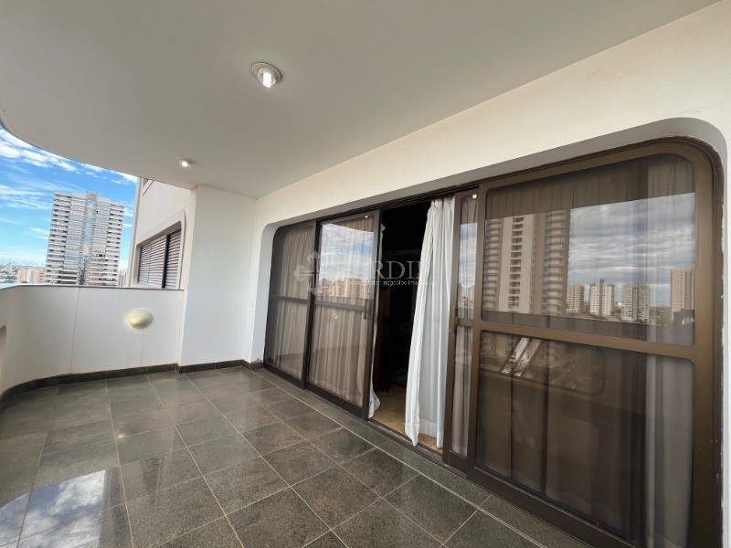 Apartamento, 4 quartos, 230 m² - Foto 2