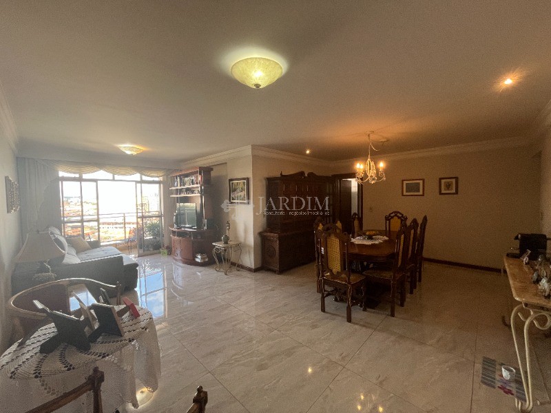 Apartamento, 3 quartos, 150 m² - Foto 2