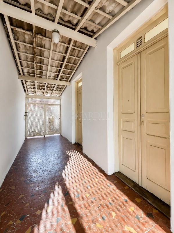 Prédio Inteiro - Foto 1
