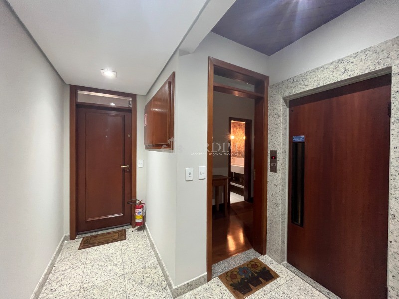 Apartamento, 4 quartos, 221 m² - Foto 2