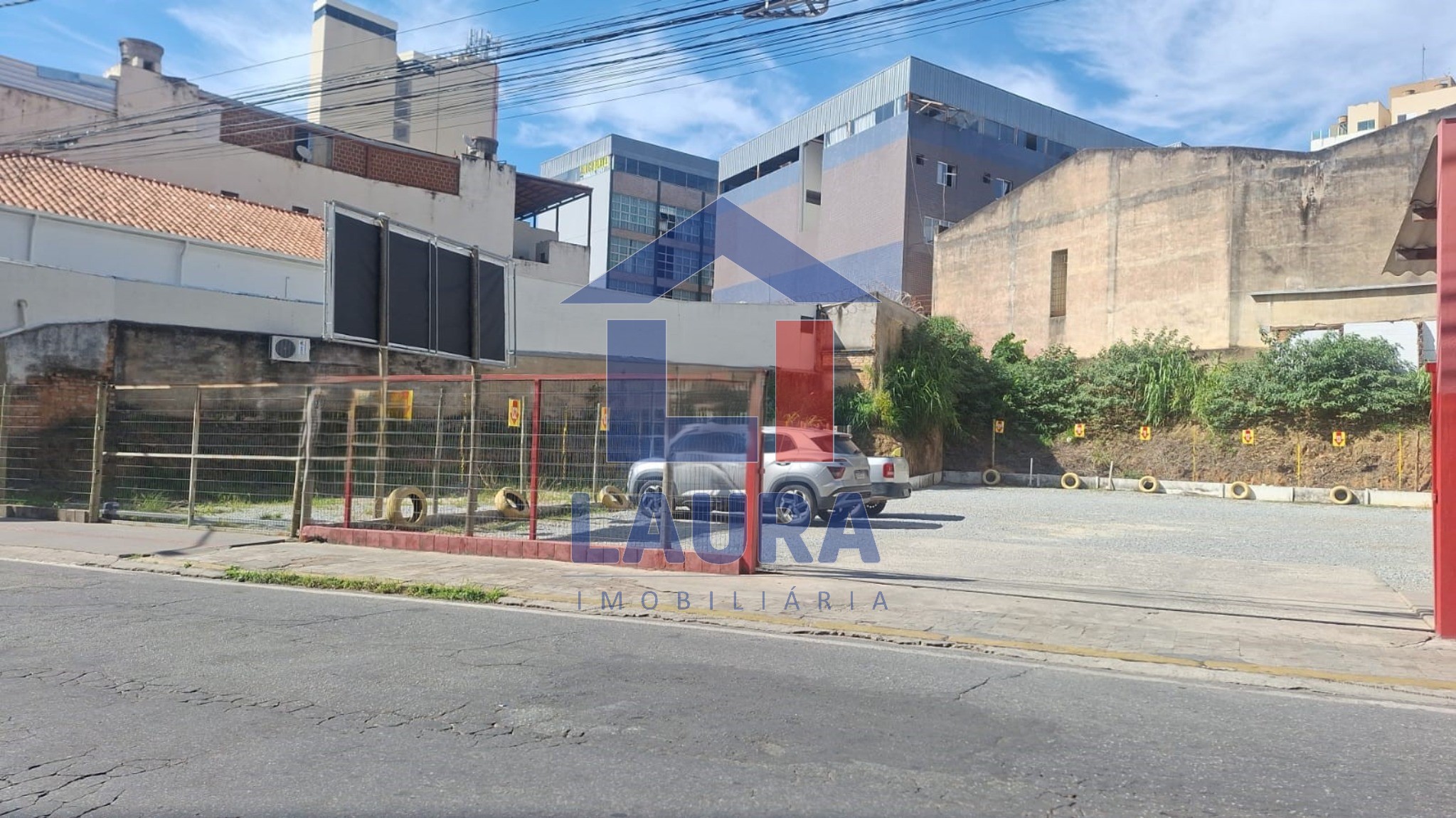 Loteamento e Condomínio, 980 m² - Foto 1
