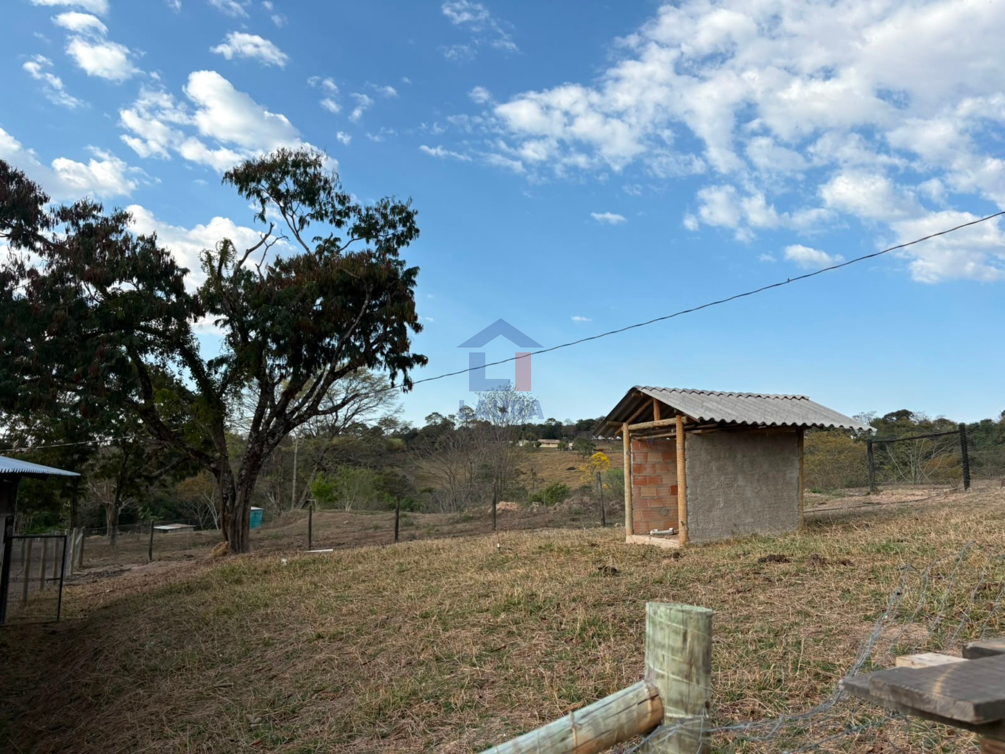 Sítio, 3 quartos, 20000 m² - Foto 4