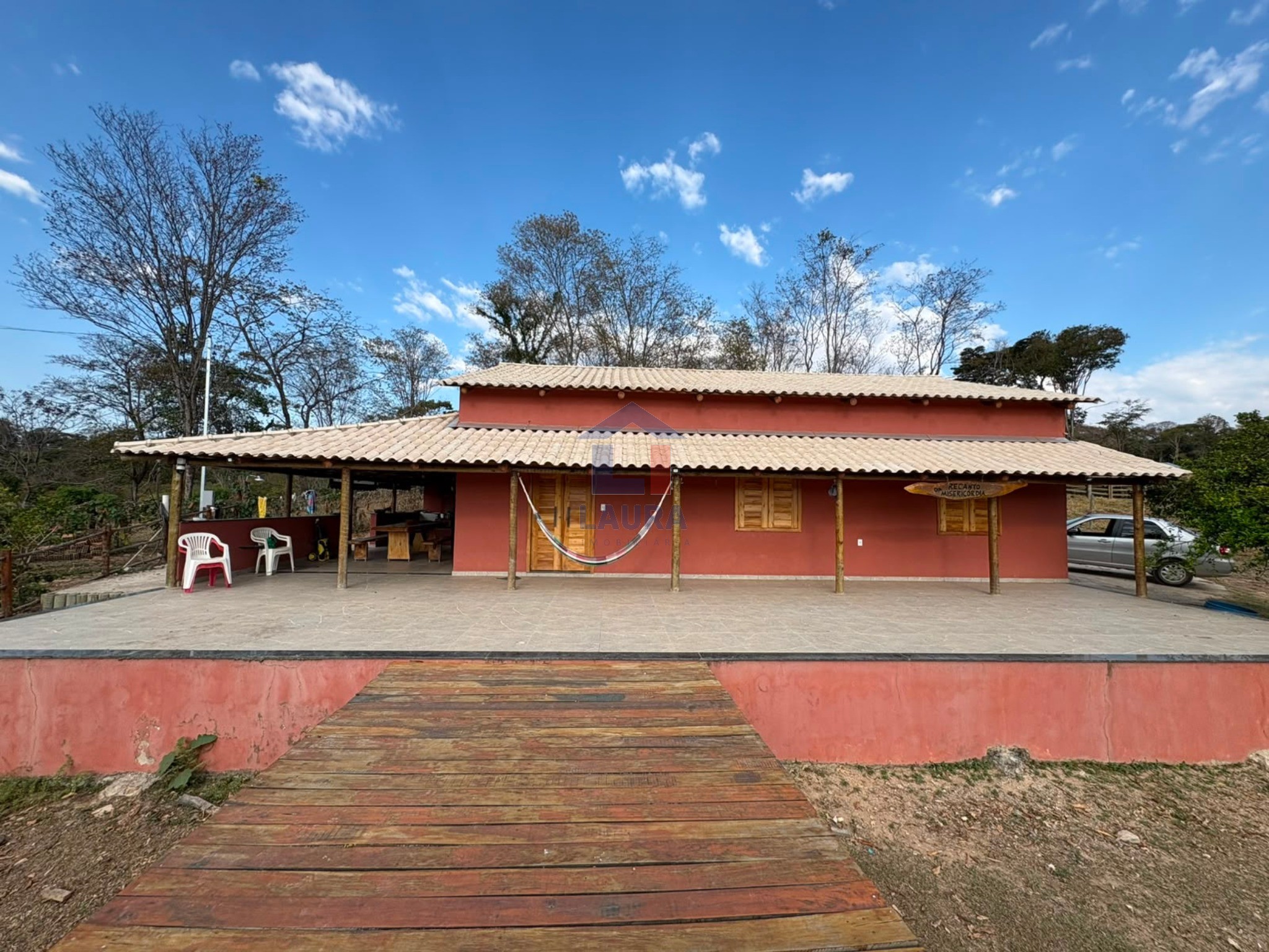 Sítio, 3 quartos, 20000 m² - Foto 1