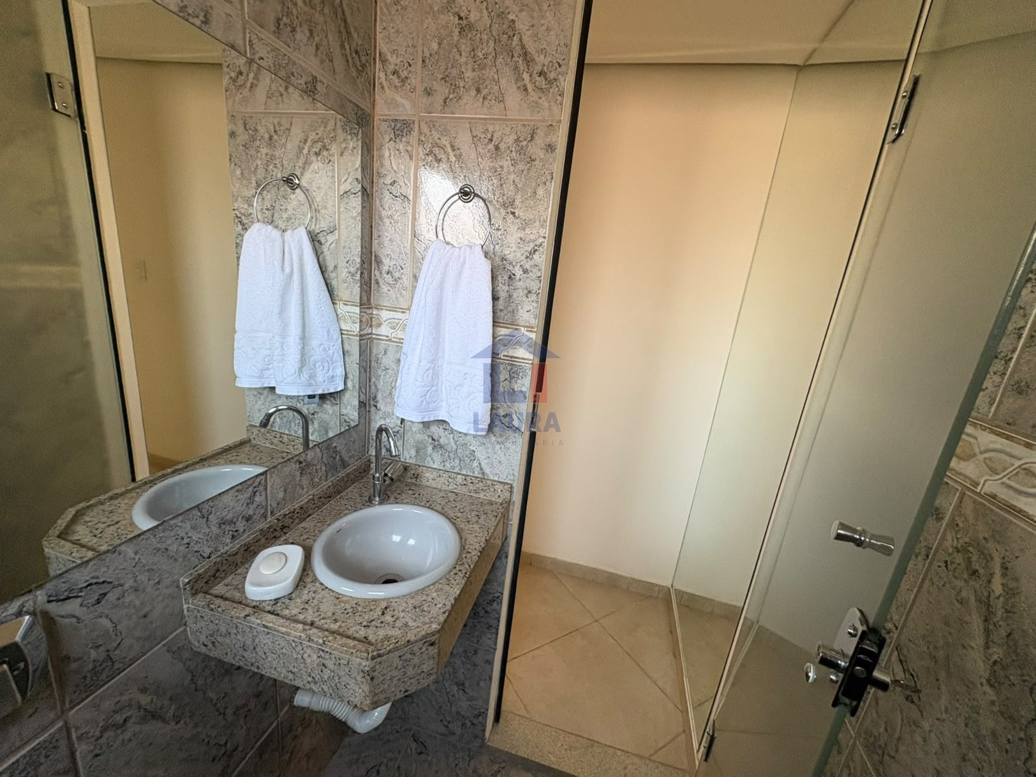 Casa, 2 quartos, 225 m² - Foto 3