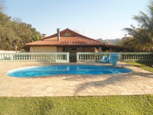 Chácara, 3 quartos, 1080 m² - Foto 1