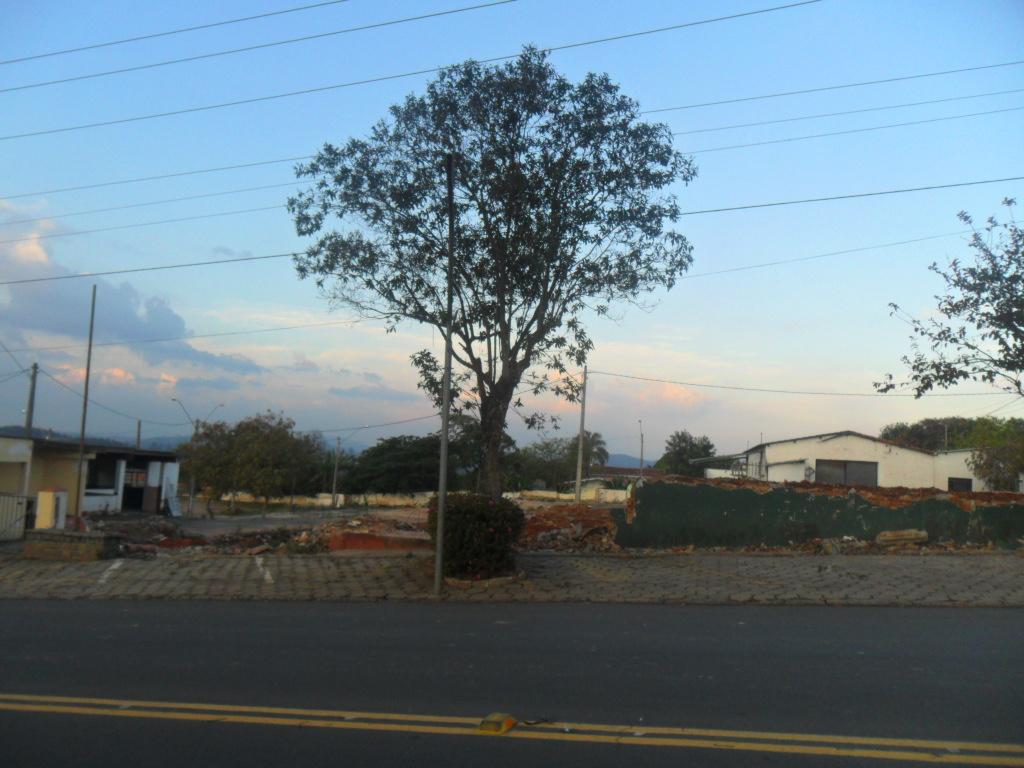 Loteamento e Condomínio - Foto 2