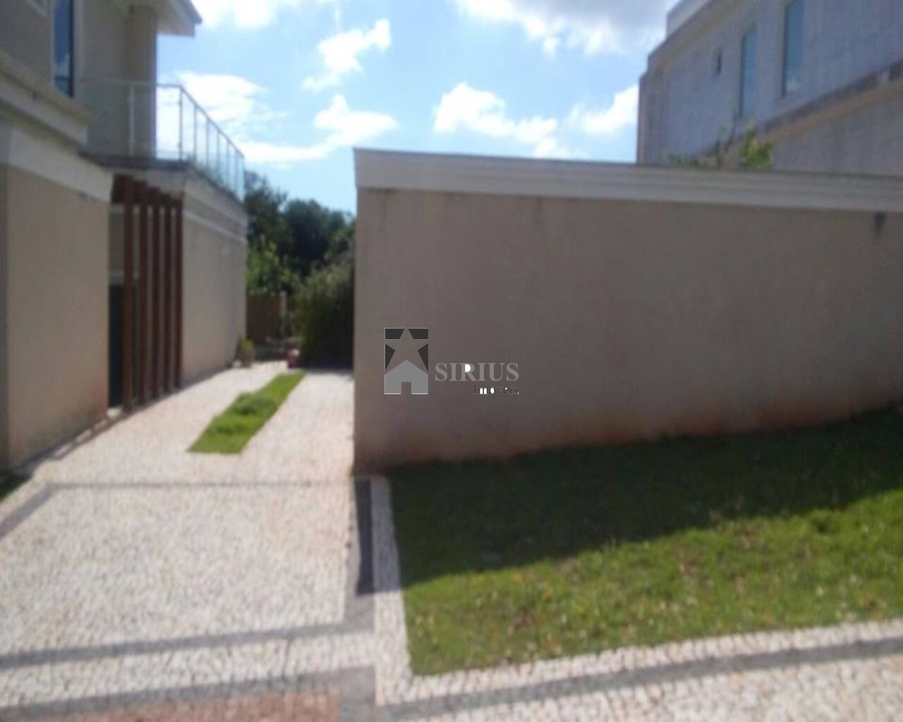 Casa de Condomínio à venda com 4 quartos, 560m² - Foto 4