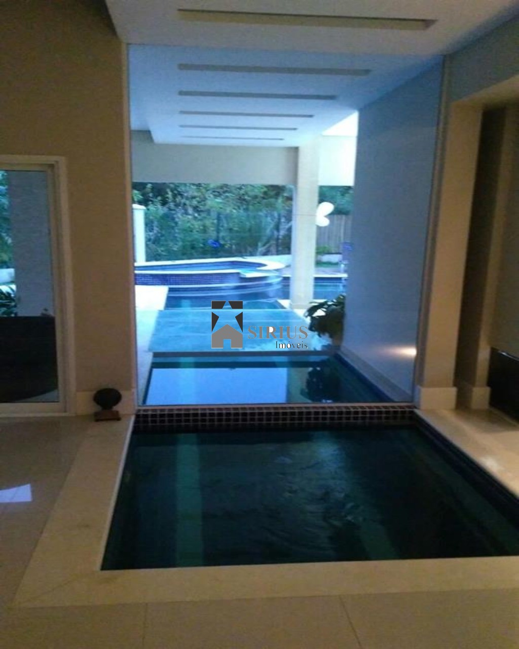 Casa de Condomínio à venda com 4 quartos, 560m² - Foto 12