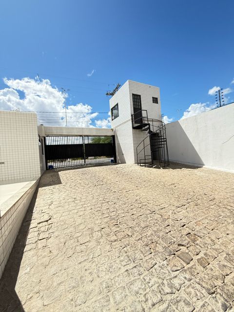 Apartamento à venda com 3 quartos, 116m² - Foto 7