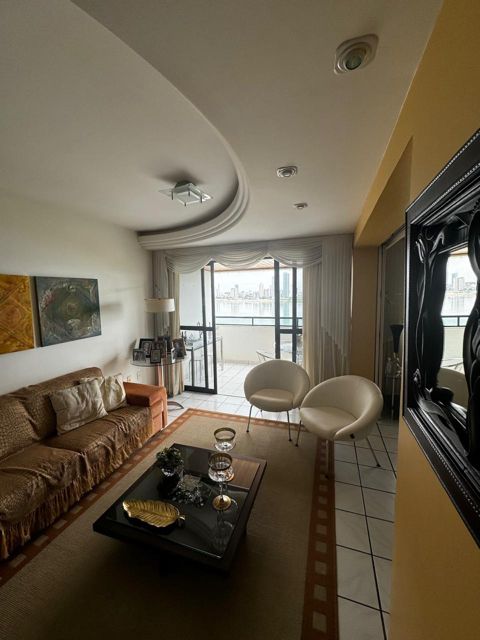 Apartamento à venda com 3 quartos, 116m² - Foto 4