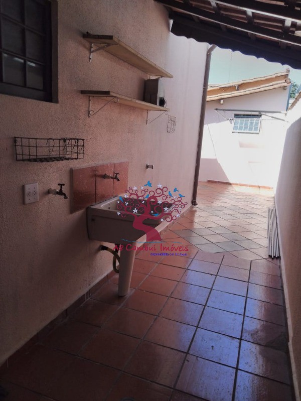 Casa para alugar com 2 quartos, 280m² - Foto 29