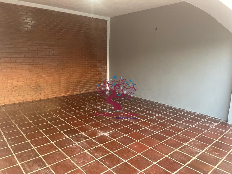 Casa para alugar com 3 quartos, 300m² - Foto 14