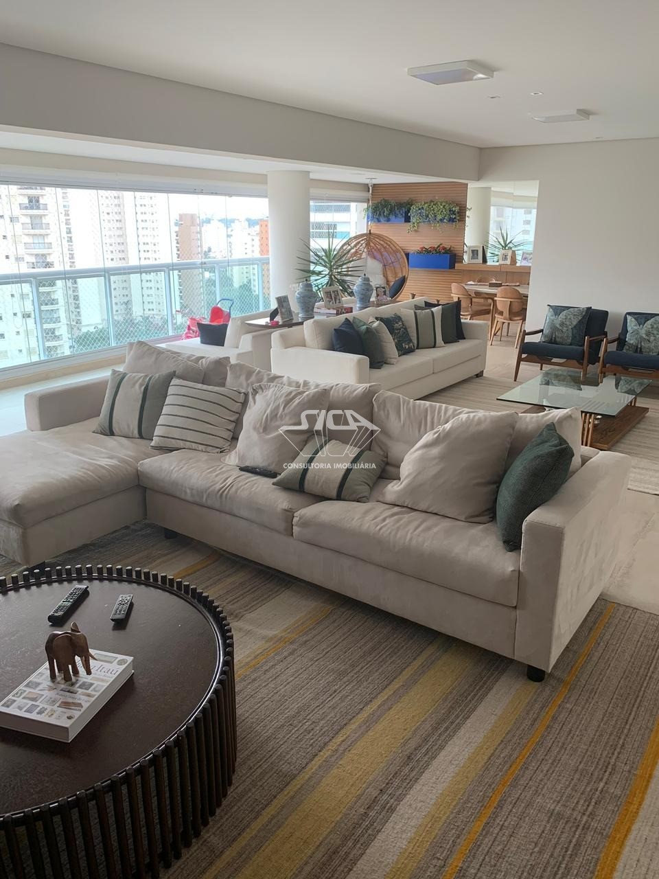 Apartamento, 3 quartos, 271 m² - Foto 1