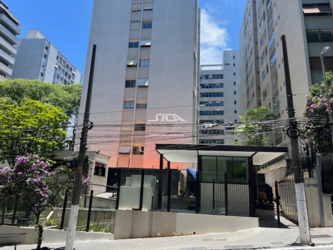 Apartamento para alugar com 3 quartos, 105m² - Foto 1