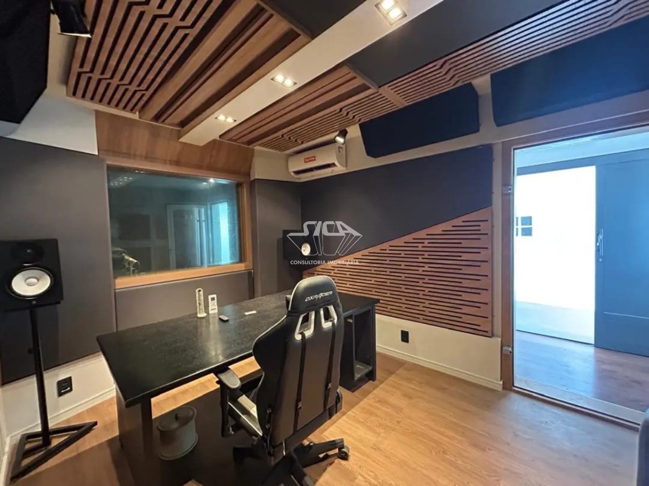 Sobrado, 8 quartos, 200 m² - Foto 4