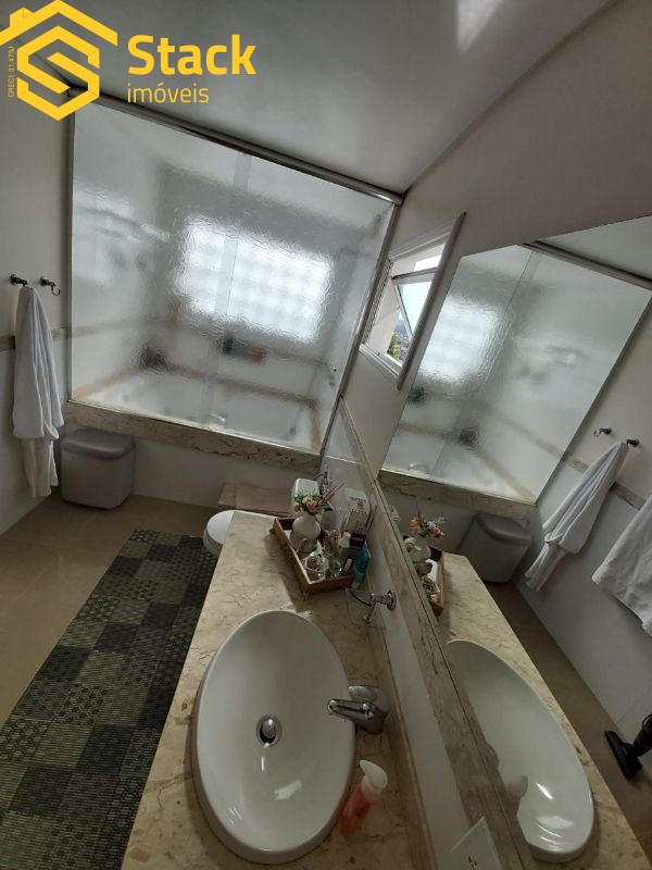 Casa, 4 quartos, 640 m² - Foto 23