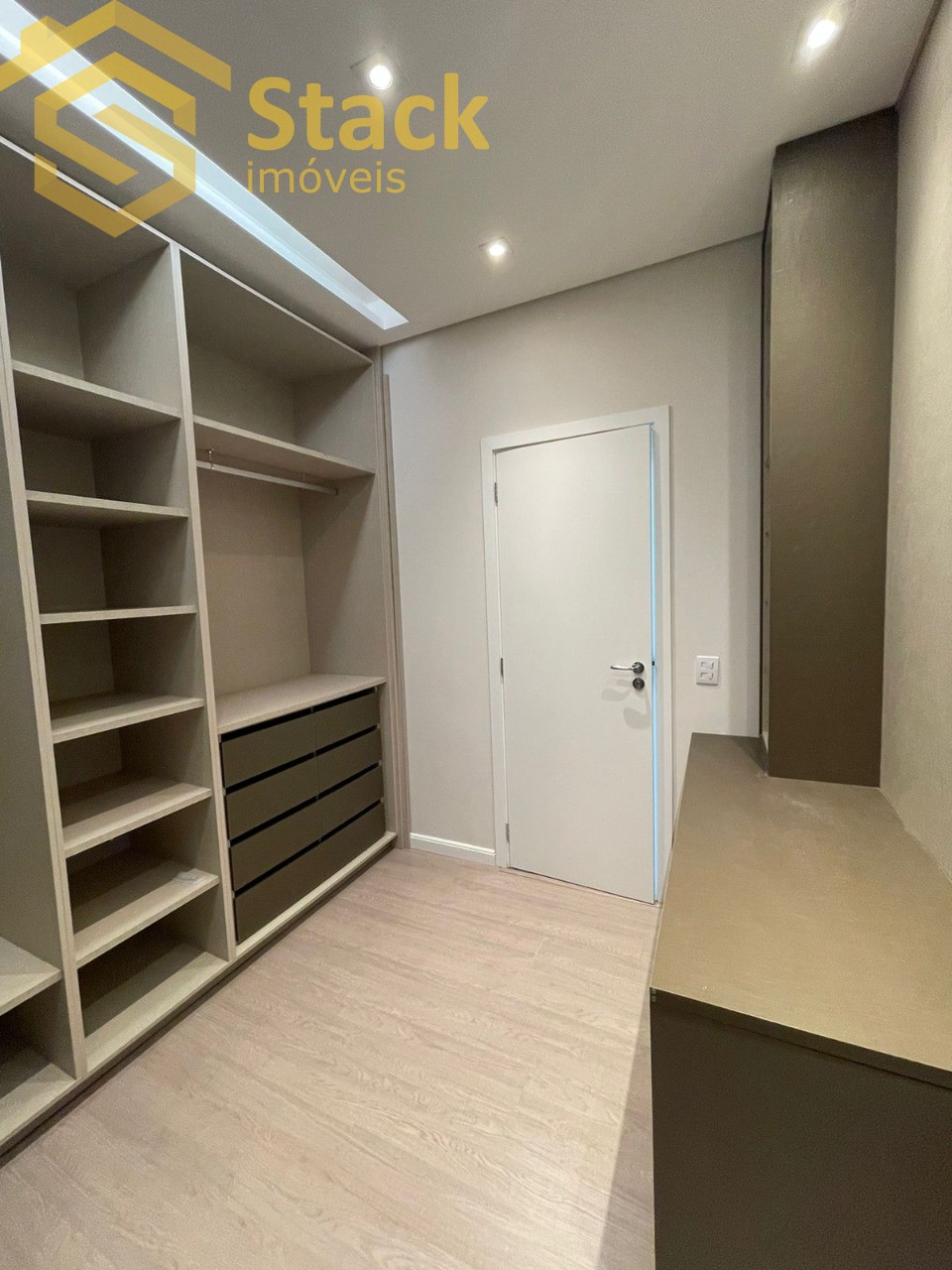 Casa, 4 quartos, 254 m² - Foto 45