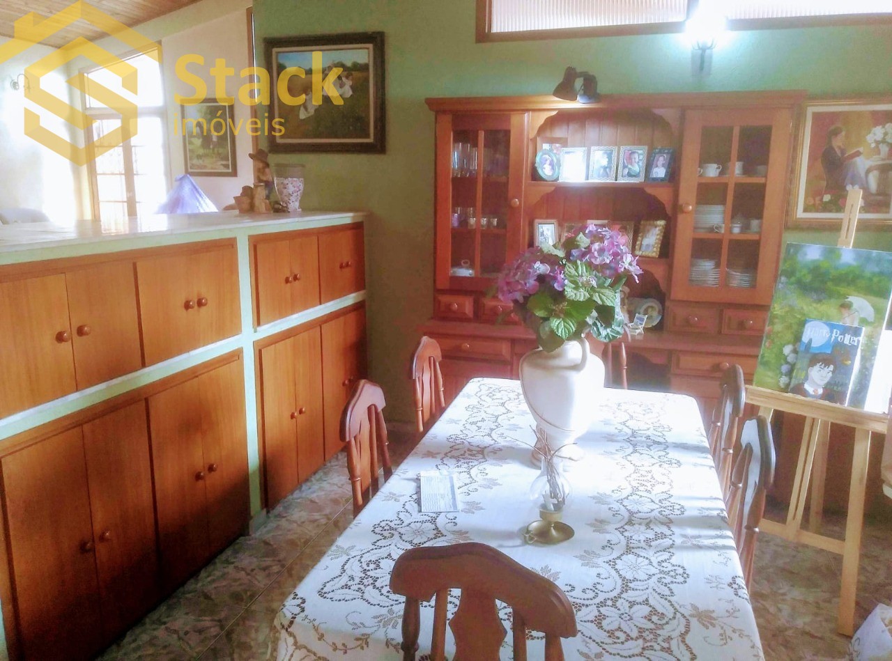 Casa à venda com 3 quartos, 200m² - Foto 18