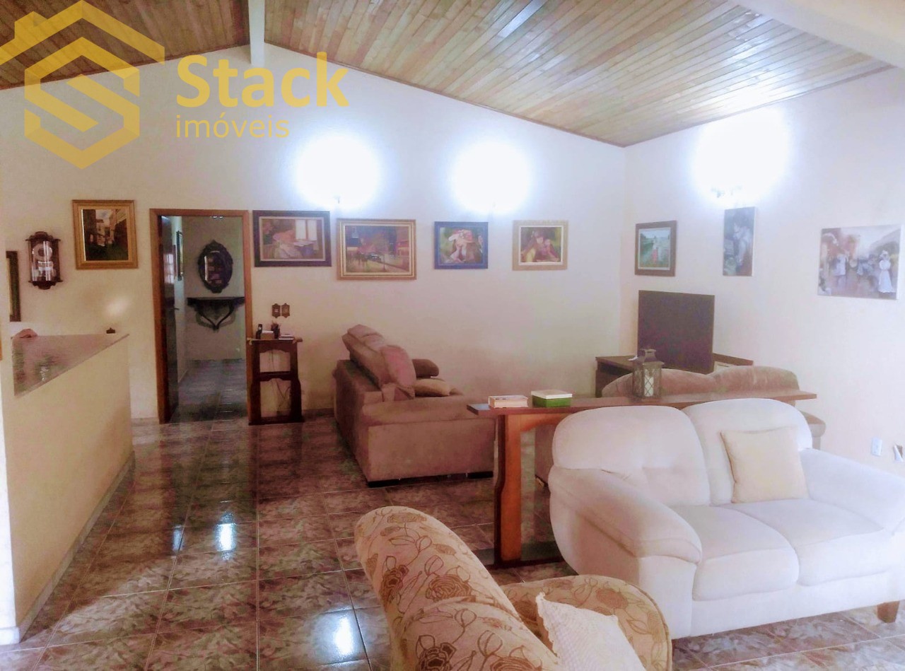 Casa à venda com 3 quartos, 200m² - Foto 10