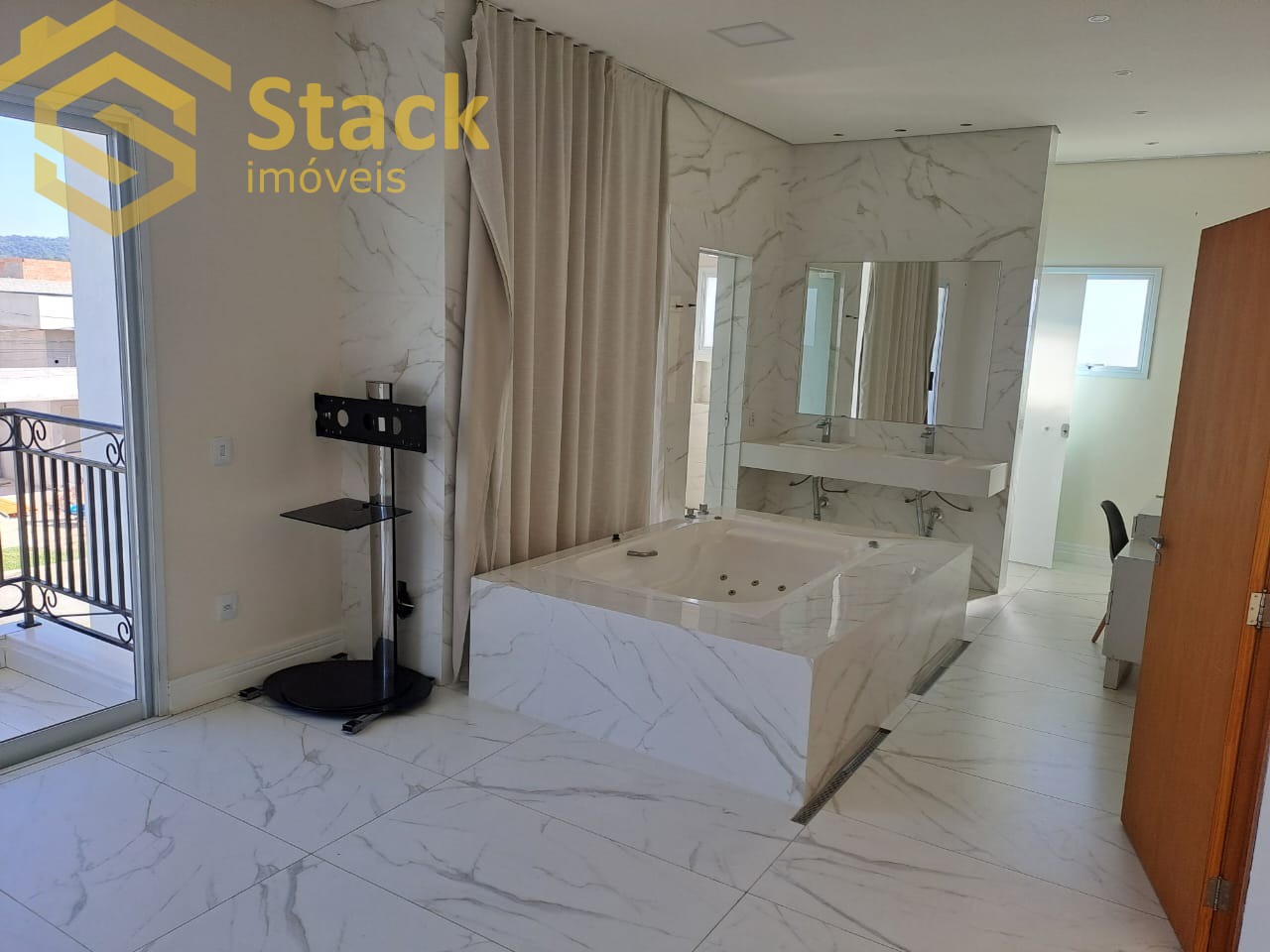 Casa, 4 quartos, 260 m² - Foto 44